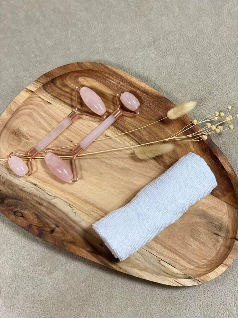 Cabinet et salon de massage à Craponne. Massages relaxants, décontractants et bien-être pour évacuer le stress et soulager les tensions. Prenez rendez-vous pour un moment de détente à Craponne.